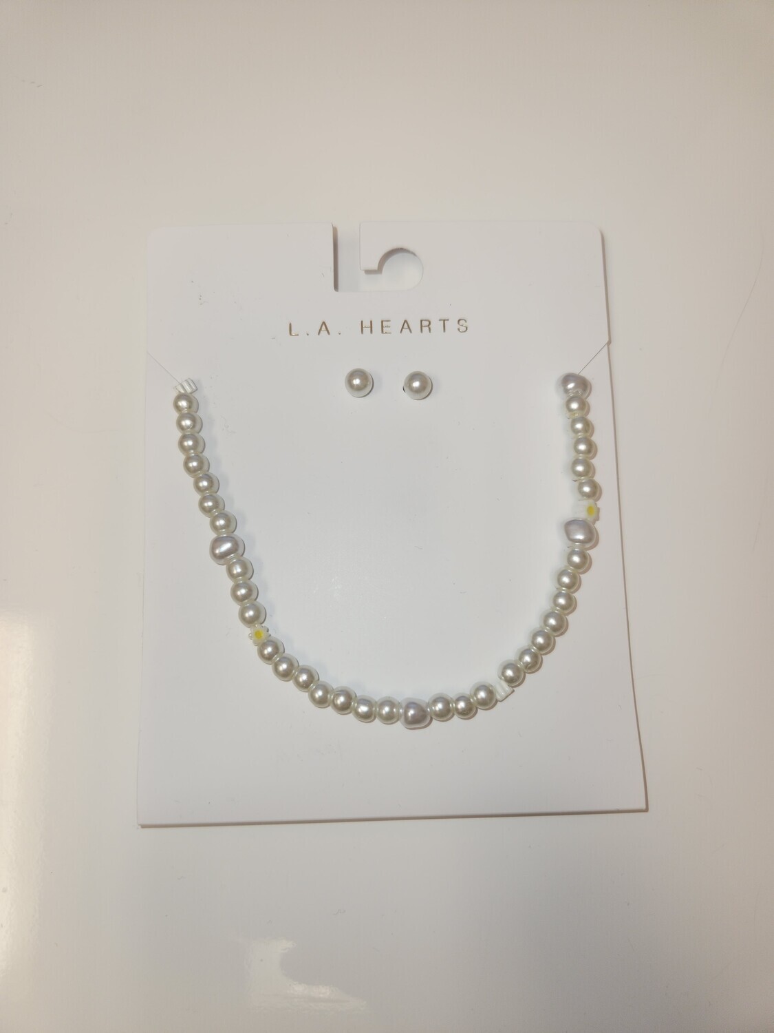 Pearl and daisy Necklace and Earring Set