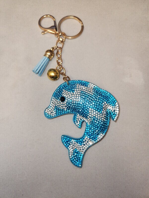 K1190   Rhinestone Dolphin Keychain