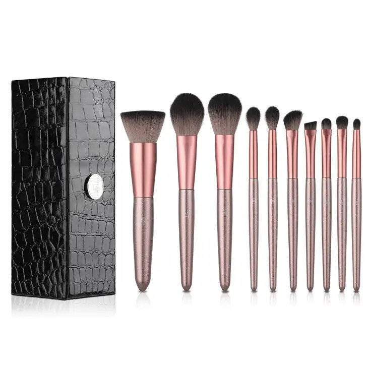 Lurella forever makeup brush