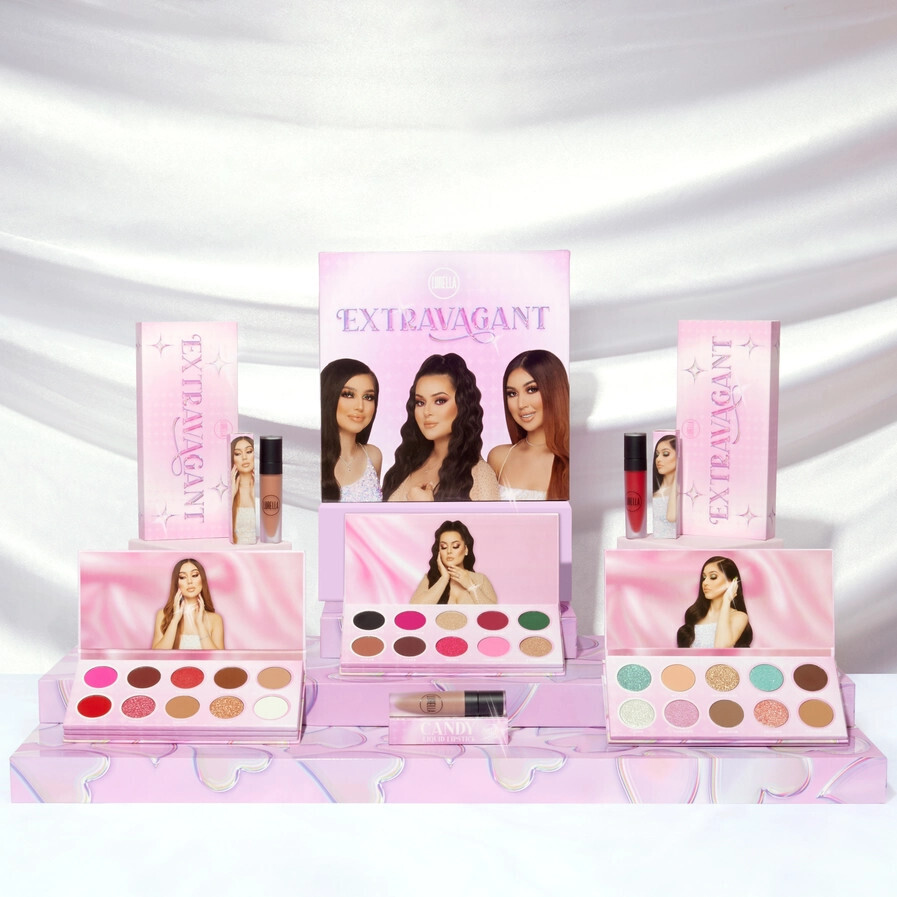 Extravagant 30 Color Eyeshadow Palette