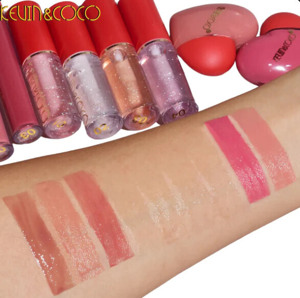 Kevin &amp; Coco Santa Hat Girl 33 Color Eyeshadow Makeup Set