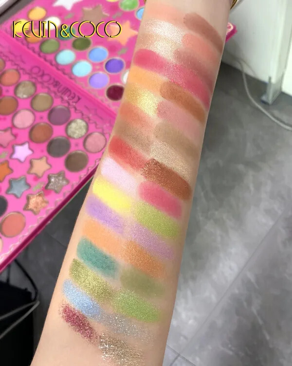 KEVIN&amp;COCO 80 Color Green Haired Cool Girl Eyeshadow Palette