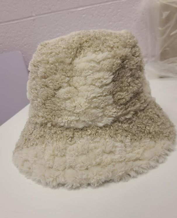 Furry Bucket Hat, Color: Beige