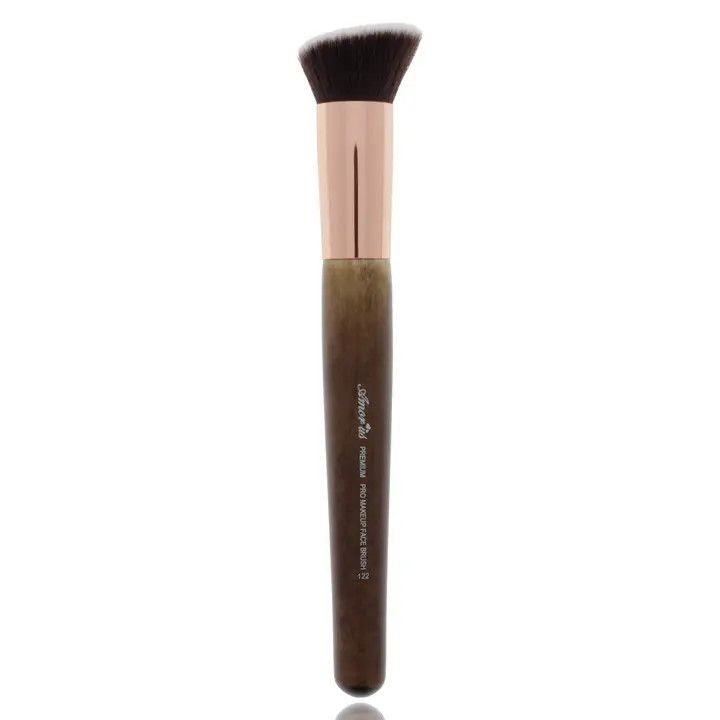 Amor Us 122 - Angled Flat Brush