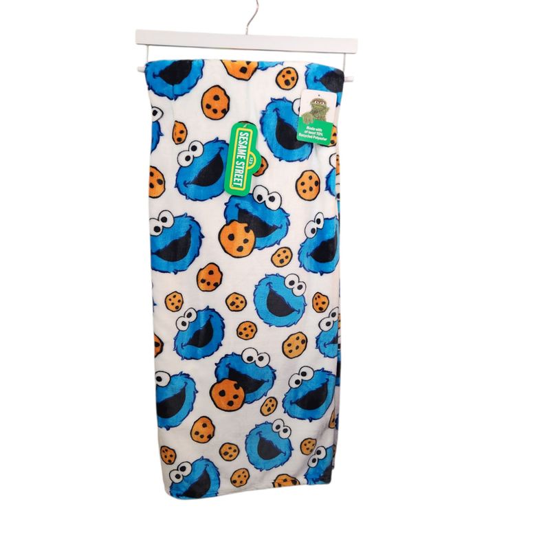 Sesame Street Cookie Monster Plush Throw 60x70 in.