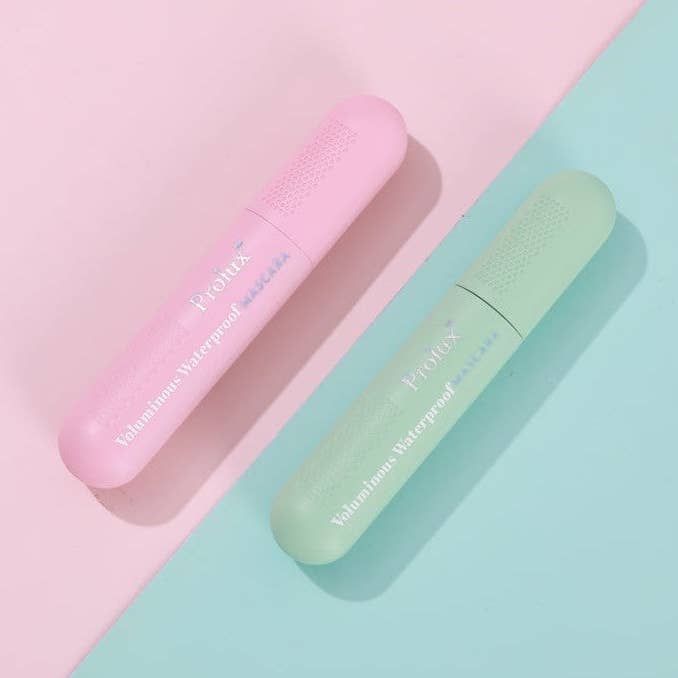 Prolux Voluminous Waterproof Mascara Long-Wearing Flawless Eye Look