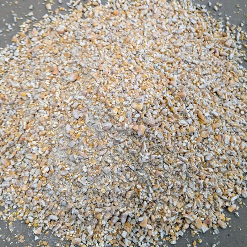 Sunrise Farms Cracked Corn - 50 lb