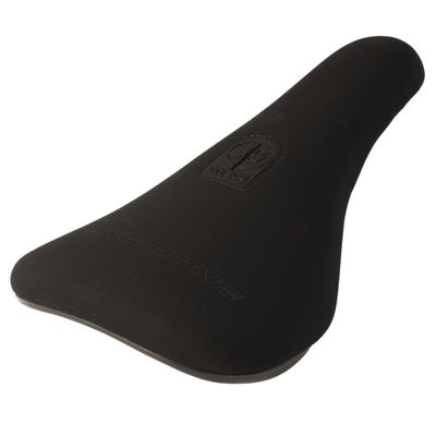 Selle Pivotal STAY STRONG Cutt Off Slim Noir