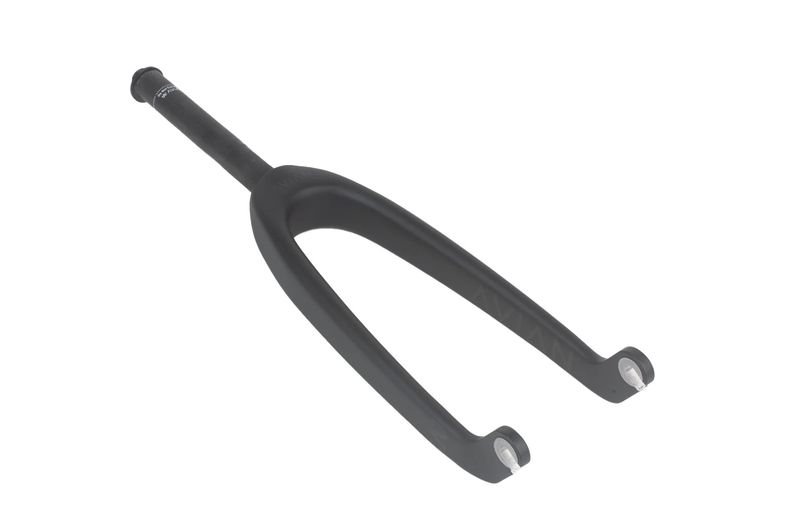 20&quot; | Fourche AVIAN Versus Carbone Youth 20&quot; x 1&quot; Noir Mat 10mm