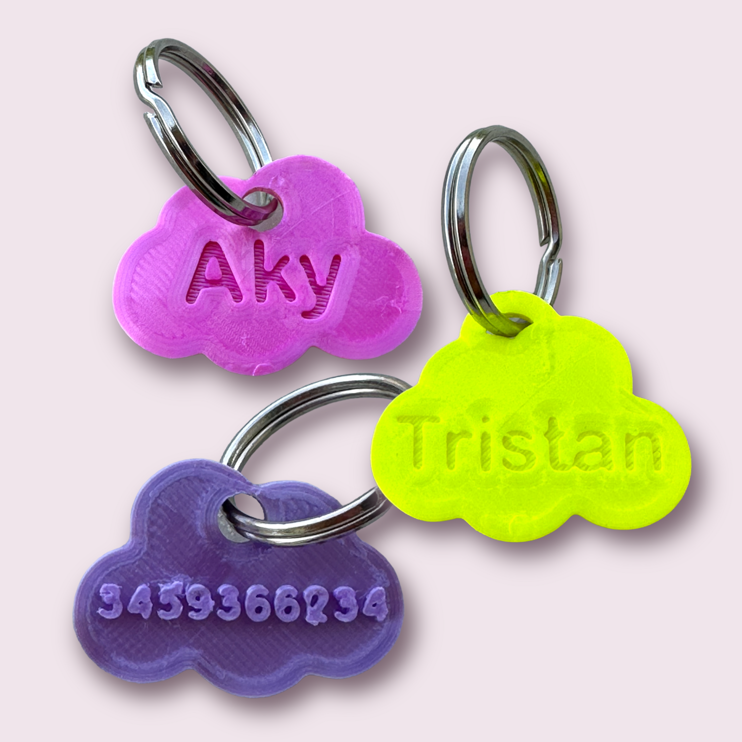 TARGHETTE con nome e numero di cellulare, per collare a forma di nuvola in PLA in tanti colori.