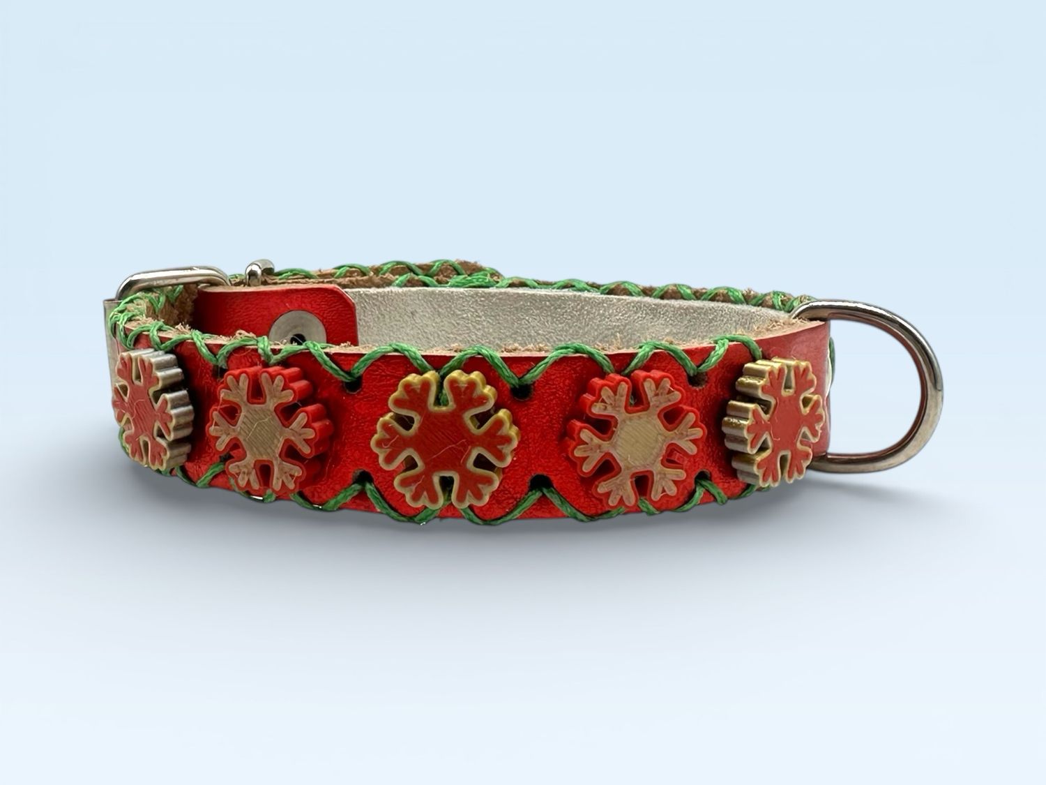 Collare in pelle rossa laminata con charme in PLA BICOLOR rosso/oro