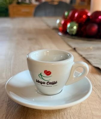 Mega Caffé Tasse mit Unterteller Mega Caffé Tasse mit Unterteller
