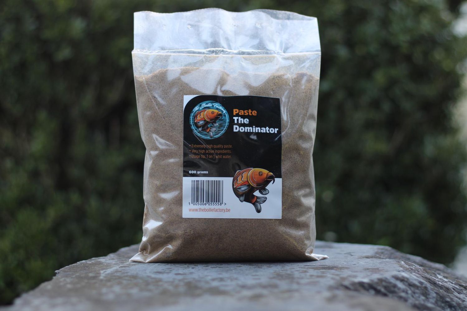 The Dominator paste (bol) - TBF