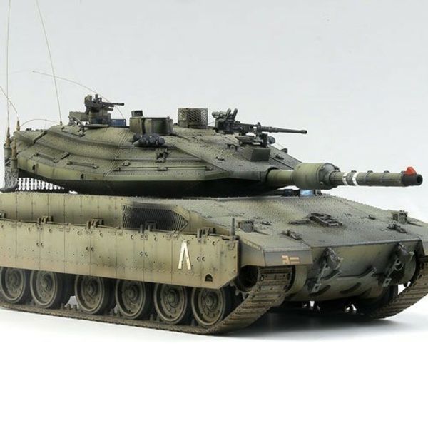 1/35 MERKAVA MK.IV LIC - ACADEMY