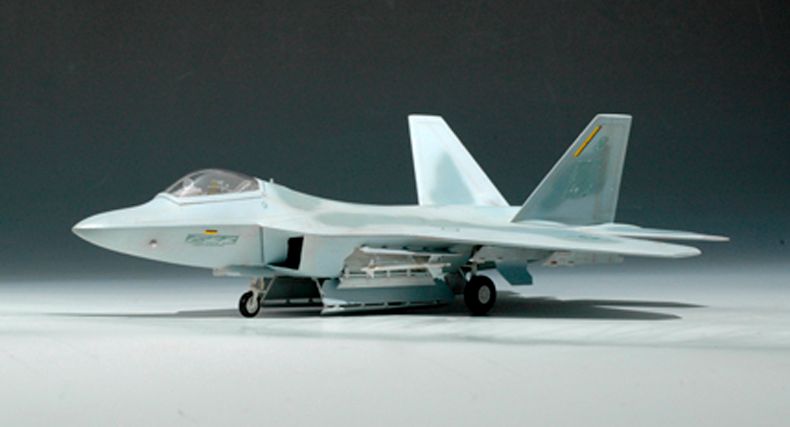 F-22A ''Raptor'' in 1:72 - HOBBYBOSS
