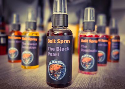 The black pearl BAIT SPRAY TBF