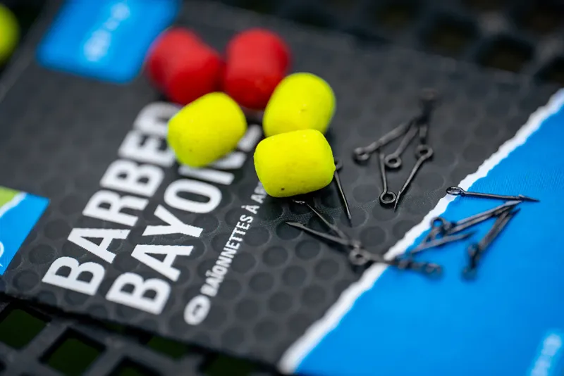 Barbed bayonets - PRESTON