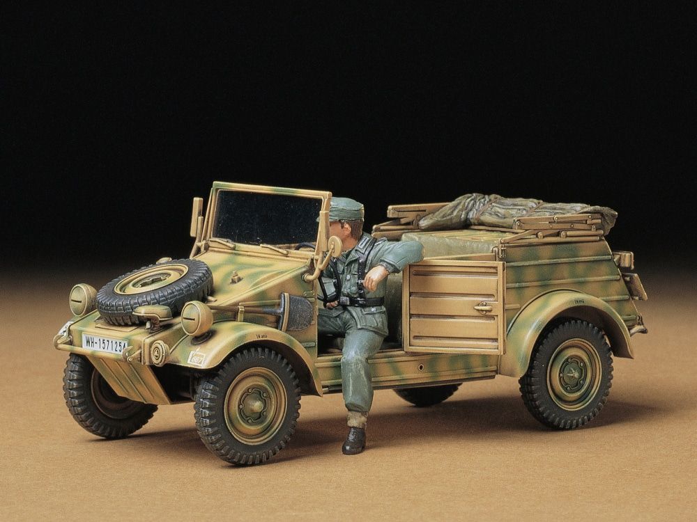1/35 SCALE GERMAN KÜBELWAGEN TYPE 82
