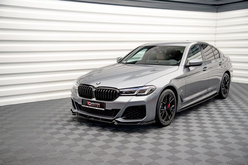 Front Ansatz V.1 für BMW 5er M-Paket / M550i / M550d Limousine / Touring G30 / G31 Facelift schwarz Hochglanz