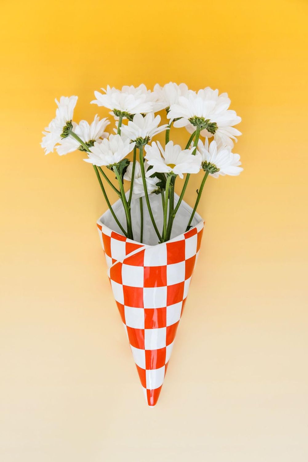 BAN.DO FRY BAG WALL VASE