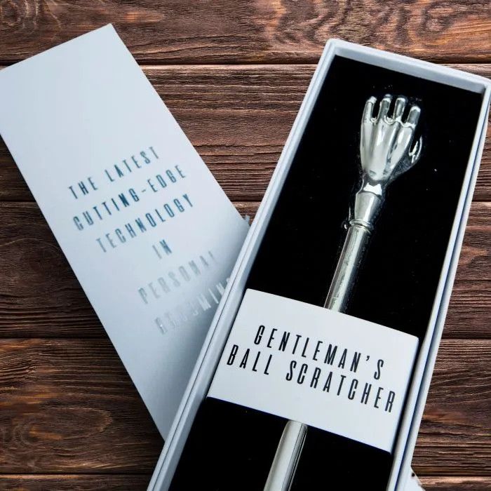 BOXER  GIFT GENTLEMEN'S BALL SCRATCHER