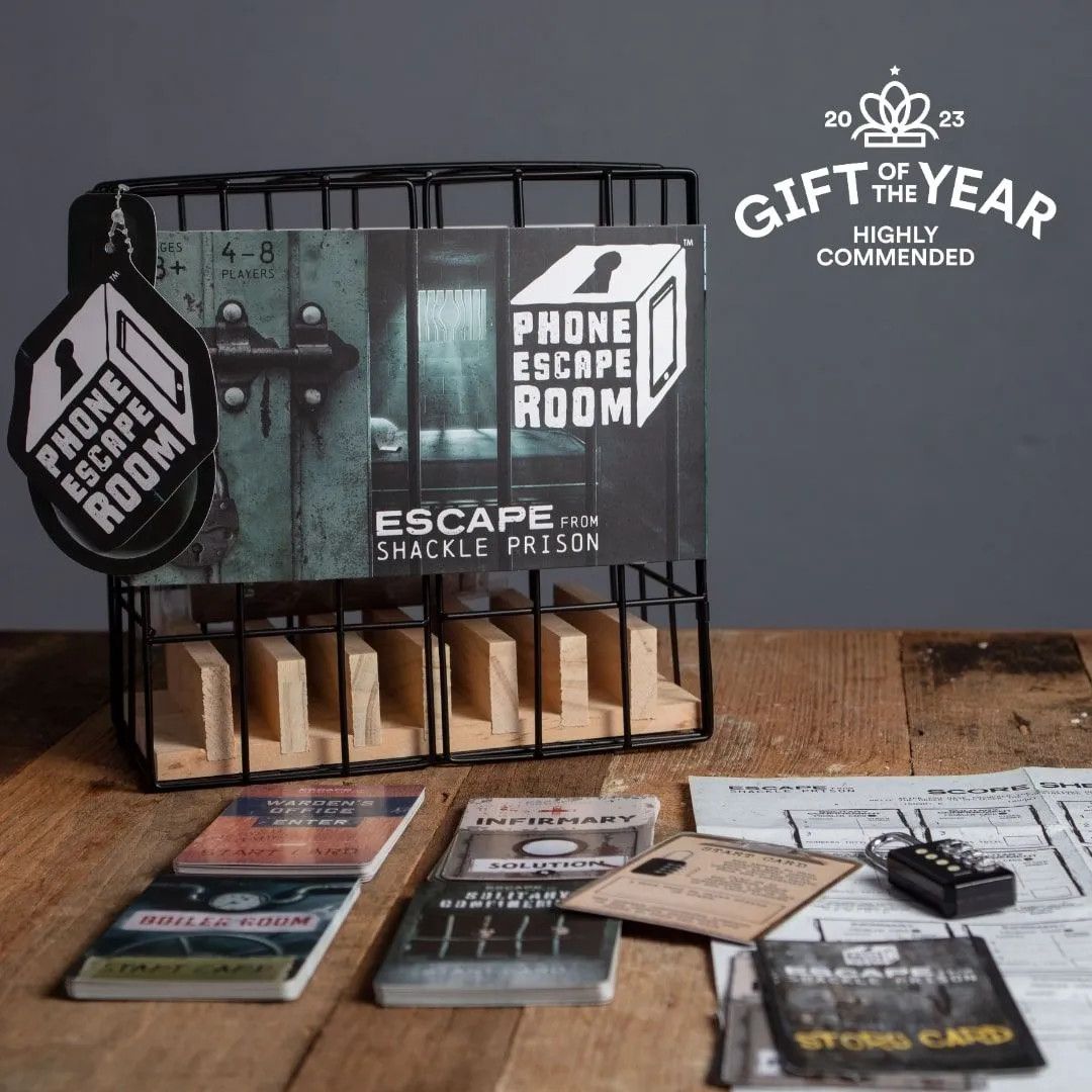 BOXER GIFT PHONE ESCAPE ROOM GAME