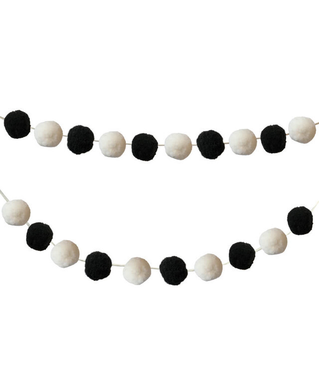 BLACK &amp; WHITE POM POM GARLAND