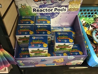 BEAKER CREATURES SERIES 1-REACTOR POD