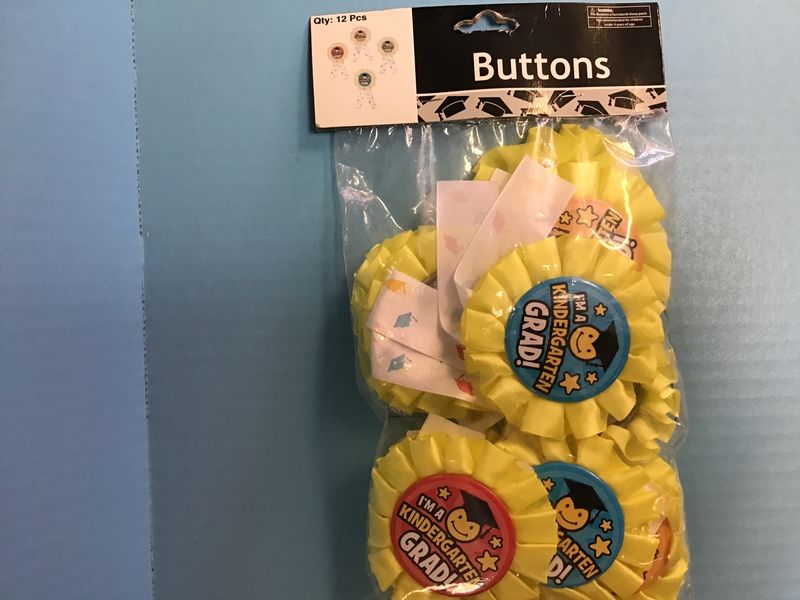 I&#39;M A KINDERGARTEN GRAD BUTTONS