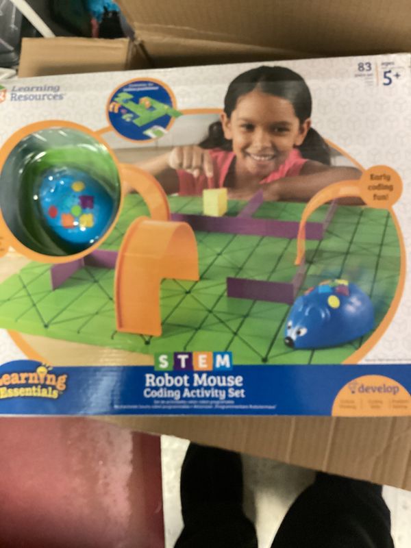 ROBOT MOUSE CODING ACTIVITY  SET