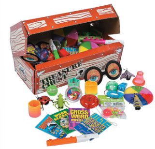 DELUXE TREASURE CHEST TOY ASSORTMENT