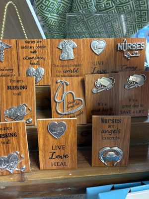NURSE MINI DESK PLAQUES