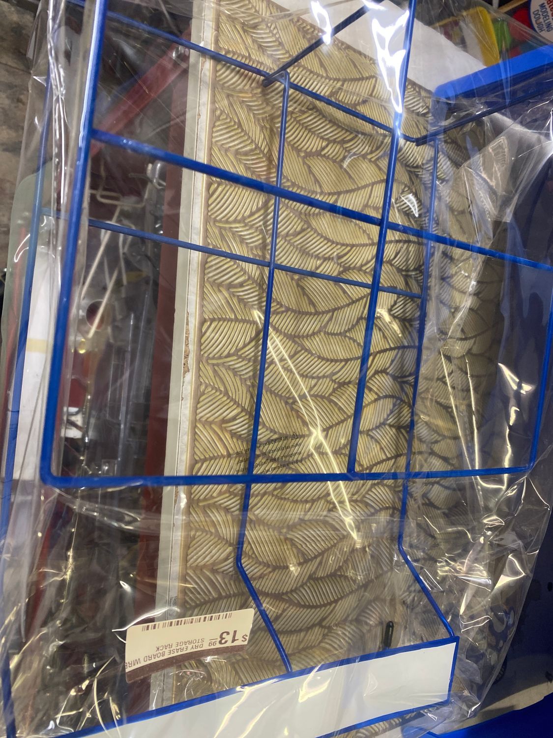 DRY ERASE BOARD WIRE STORAGE RACK