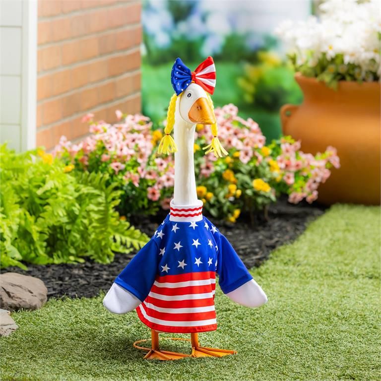 PATRIOTIC GOOSE OUTFIT