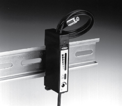 D12SN6FV, Banner, 33710 fibra optica de vidrio, ent. 10-30vcd, npn complementario c/cable 2 mts