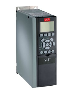 131B0456, Danfoss VLT, Vlt automation drive fc-302 para 5hp (4.0 kw), trifásico 380-500v, sin chopper de frenado, ip20