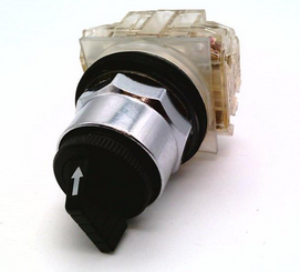 9001KS42BH2, Square D, Selector de tres con 2na,2nc.
