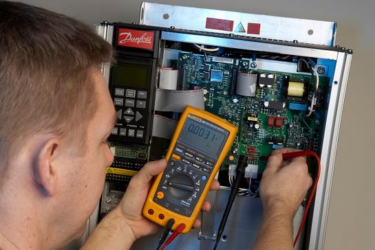 CCS-DIAG, SERVICIOS, Diagnóstico de fallas en variadores de frecuencia y softstarters danfoss (en nuestras instalaciones)