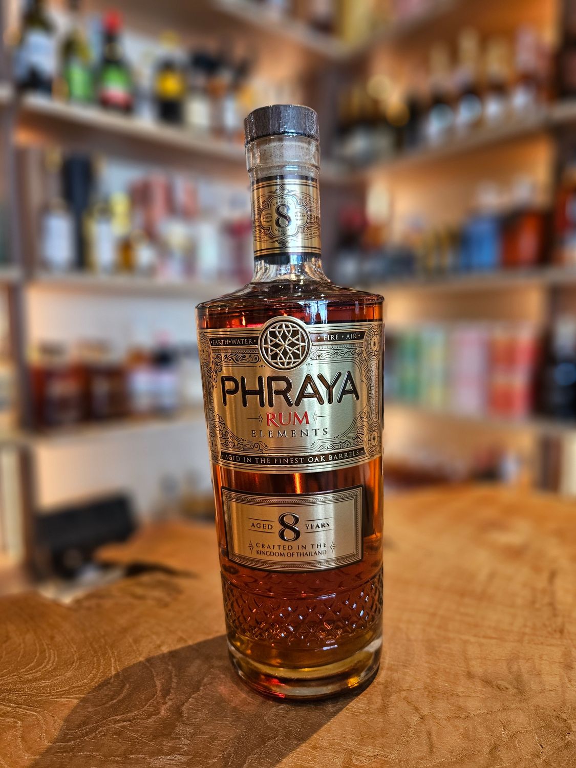 phraya Rum 8Y