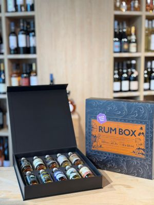 The Rum box purple - World class Rum