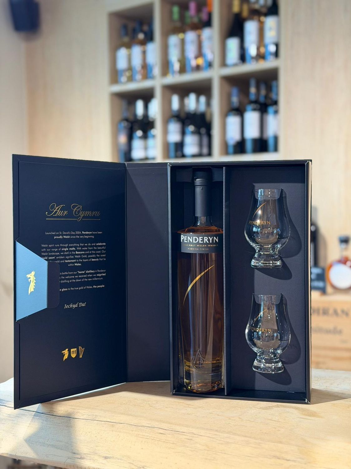 Penderyn Madeira finish + 2 glazen