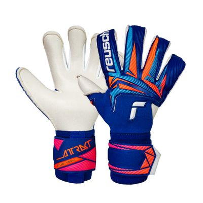 Adult Goalkeeper Gloves / Reusch Goalkeeper Gloves UK
