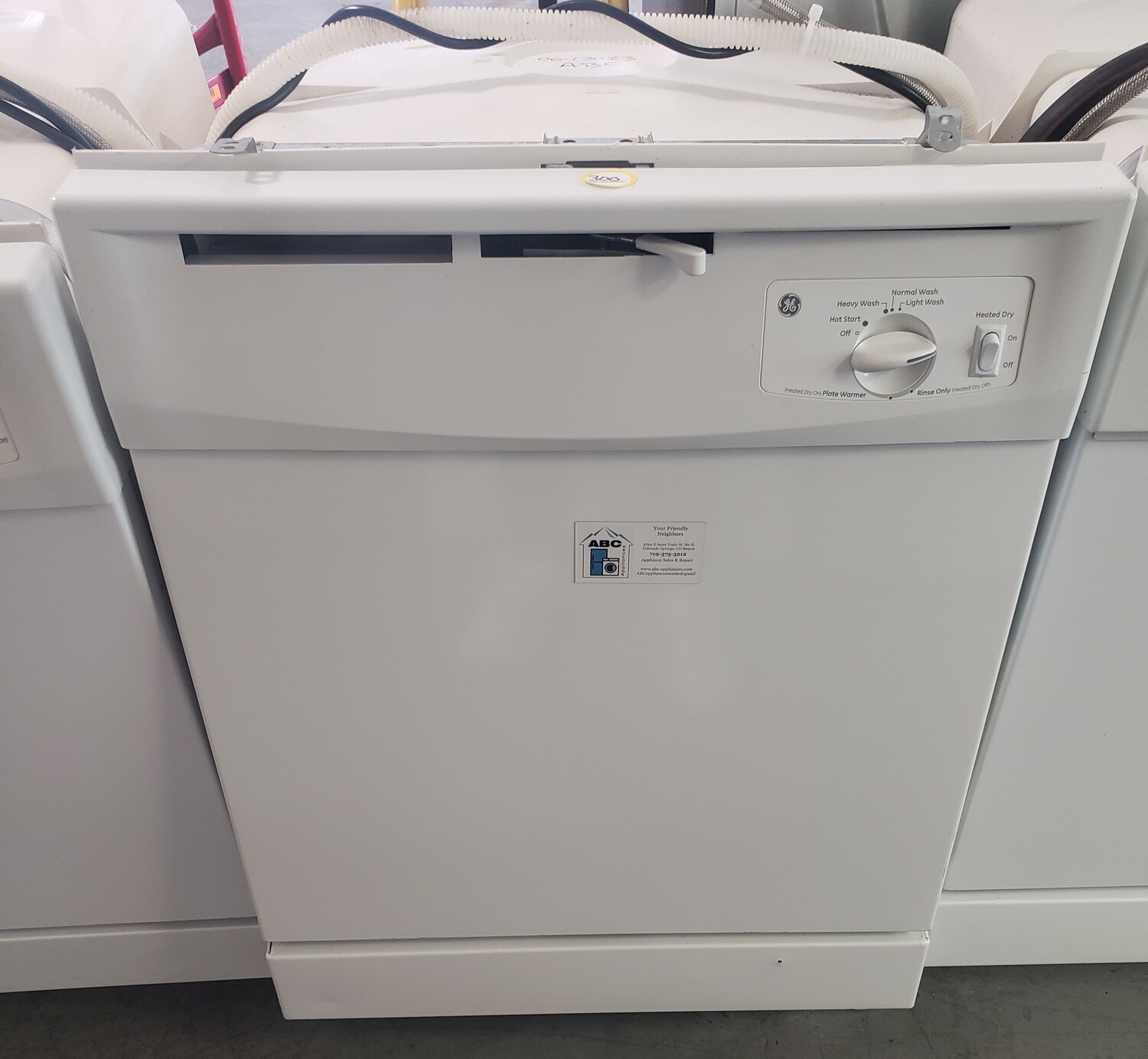 GE White BuiltIn Electric Dishwasher
