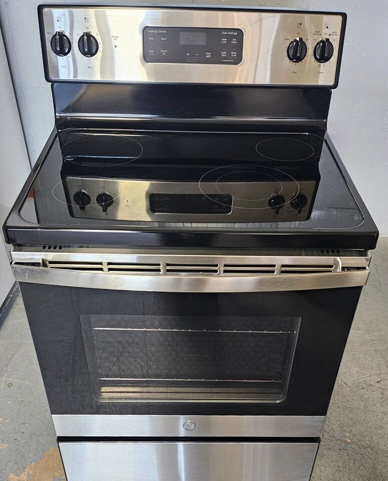 30" GE Stainless Steel Smooth Top Electric Powered Range Stove Oven