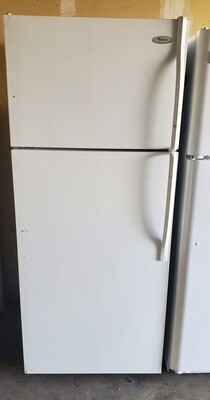 Whirlpool 18cu.ft. Top Freezer Refrigerator in White - READ - missing parts crisper pan/drawers