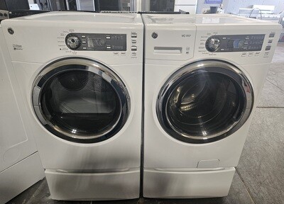 GAS Matching GE Large Capacity Washer Dryer Front Load