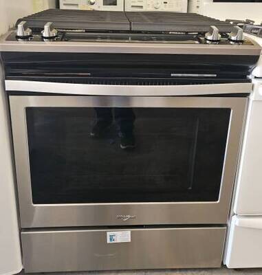 30in. Whirlpool 5.0 cu. ft. Front Control Gas Range with Cast-Iron Grates