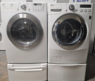 LG Large Capacity Electric Washer & Dryer- 90 Day Warranty
