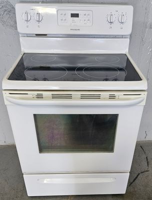 30&quot; Frigidaire Smooth Top Electric Powered Stove Oven