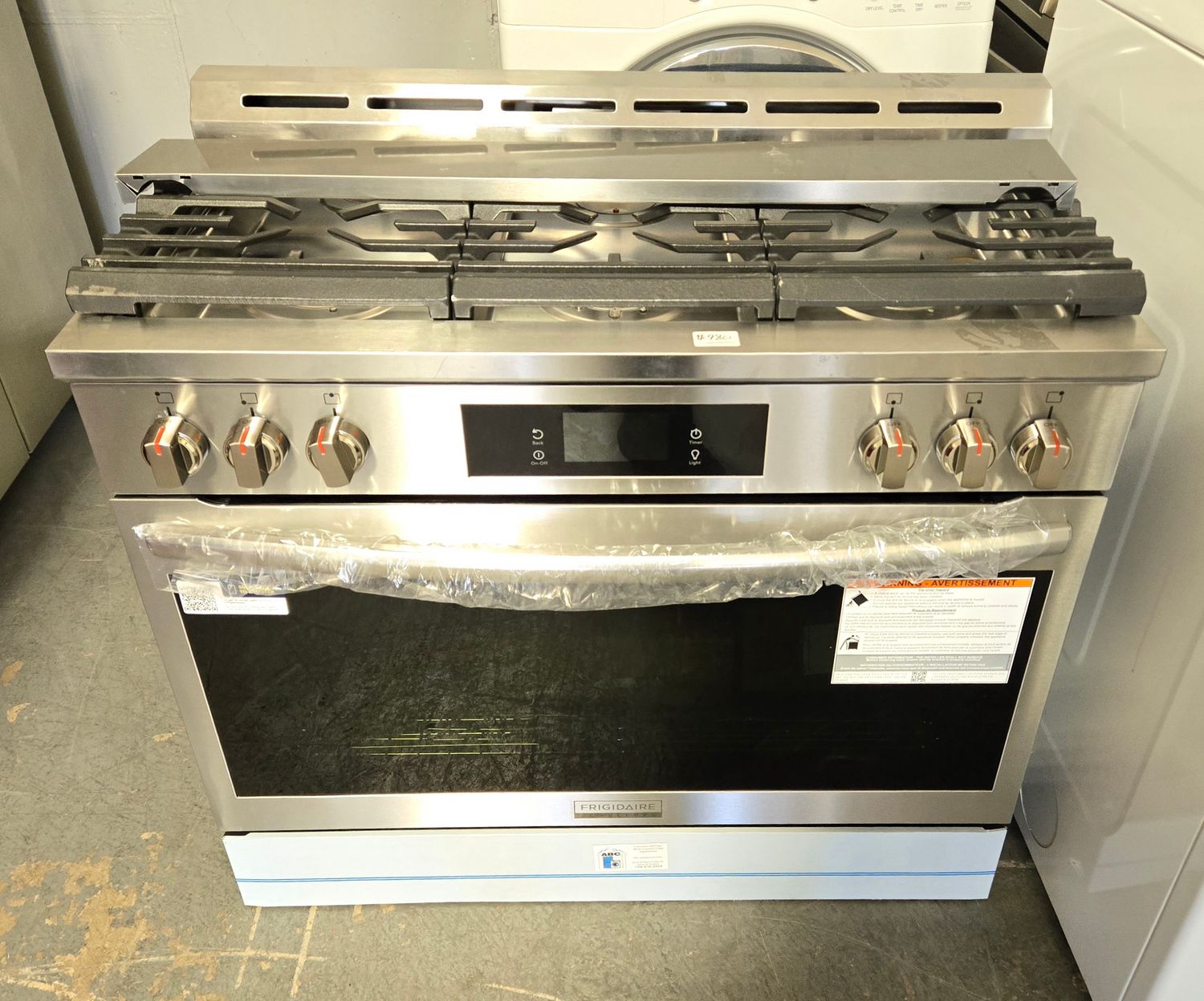 NEW Frigidaire Gallery 36&quot; Dual-Fuel Range with Air Fry in Stainless Steel